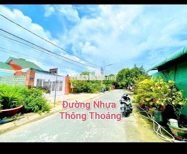 Cần Ra Hàng Siêu Phẩm 140m2 Gần Quán Phở Quỳnh Mai . Giá 1 Tỷ 550, SHR