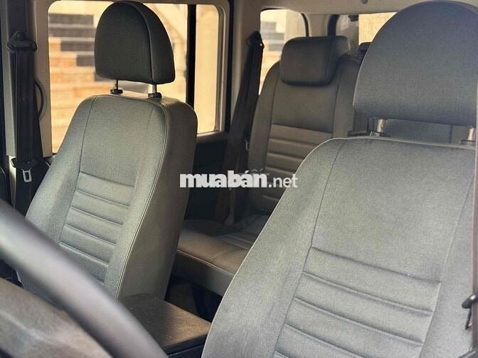 Land Rover Defender 5 chỗ màu Trắng