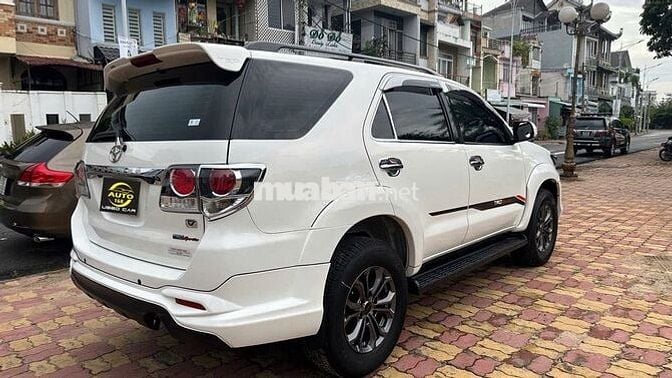 Toyota Fortuner 2016