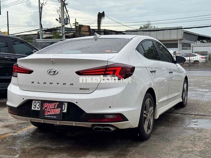 Hyundai Elantra Sports 1.6T 2019