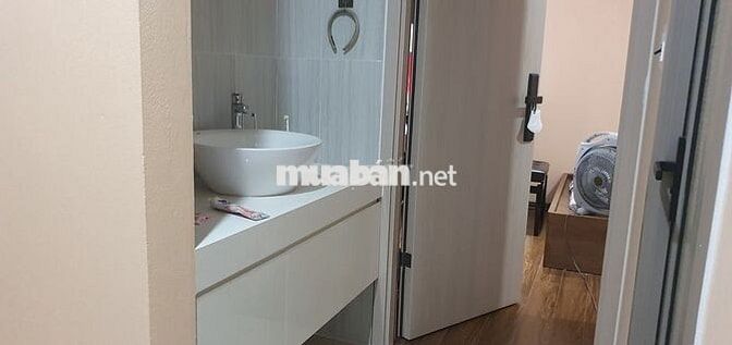 Chính chủ cho thuê nhà cách Hồ Hoàng Cầu 5m