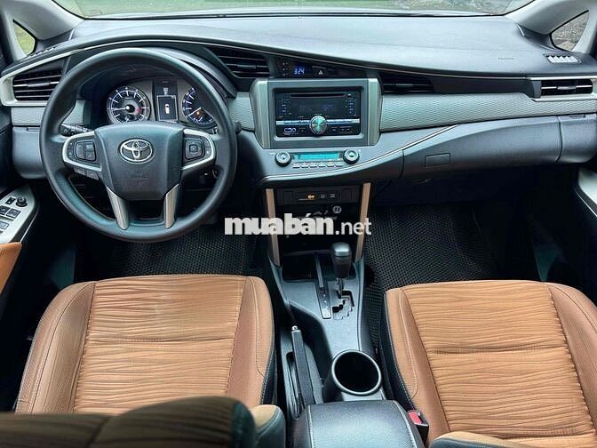 Toyota Innova G 2017 Tự động Bạc 7 chỗ