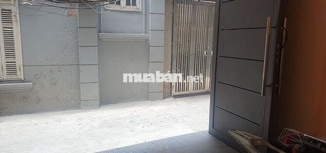 Chính chủ cho thuê nhà cách Hồ Hoàng Cầu 5m