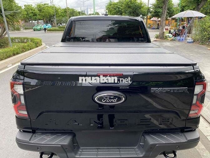 Ford Ranger Raptor 2024 2.0AT 4x4 Đen 13.000 km