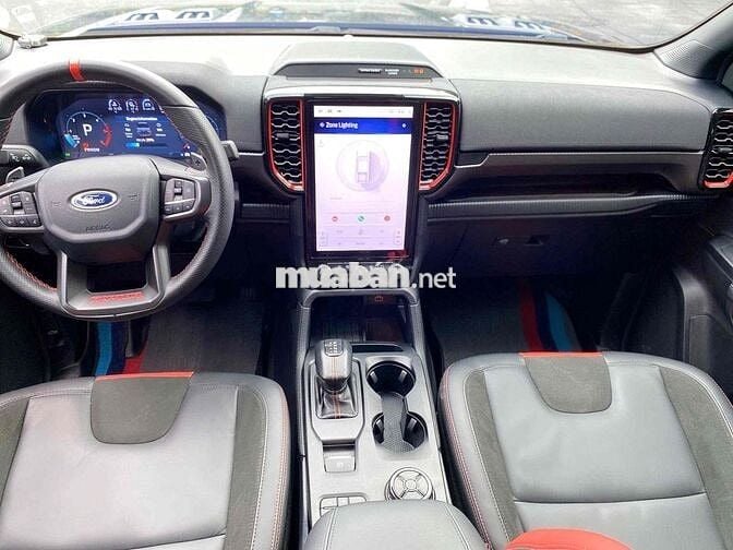 Ford Ranger Raptor 2024 2.0AT 4x4 Đen 13.000 km