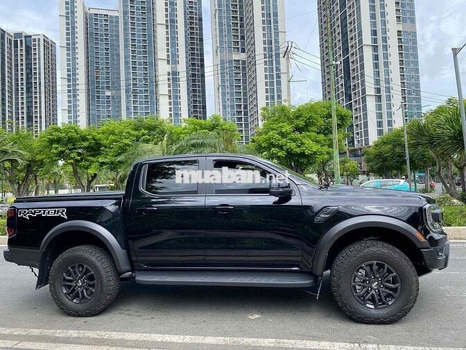 Ford Ranger Raptor 2024 2.0AT 4x4 Đen 13.000 km