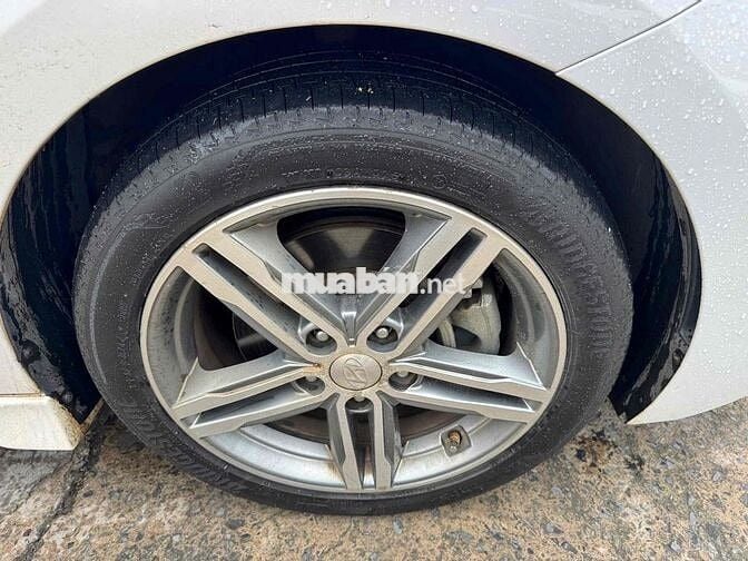 Hyundai Elantra Sports 1.6T 2019