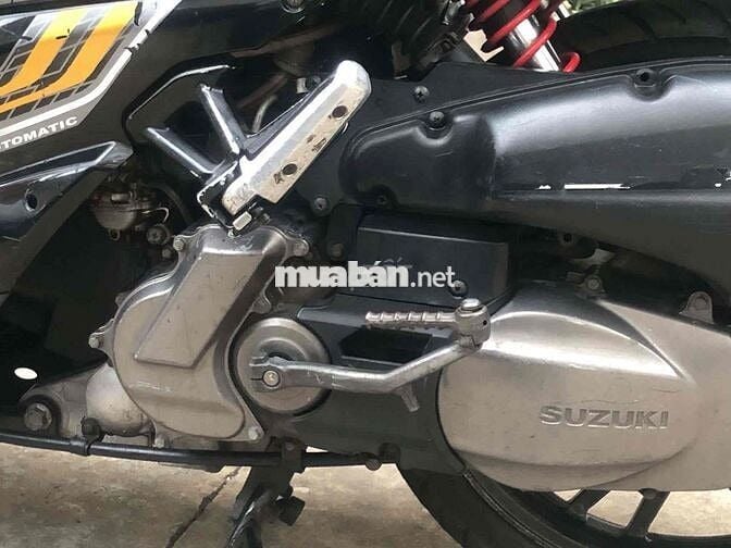 Suzuki Hayate 125cc Đen vàng
