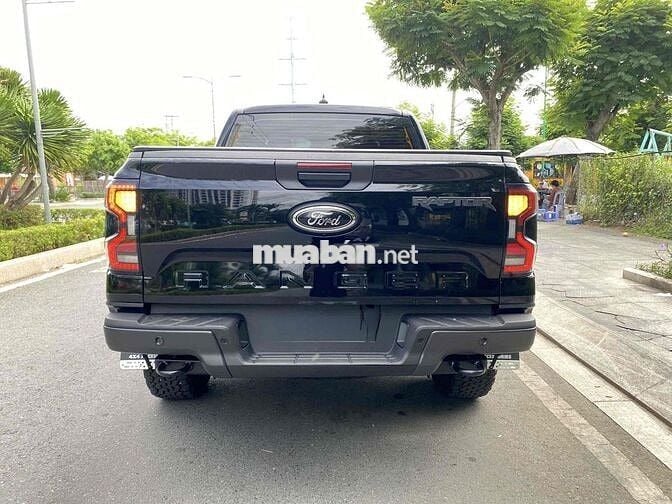 Ford Ranger Raptor 2024 2.0AT 4x4 Đen 13.000 km