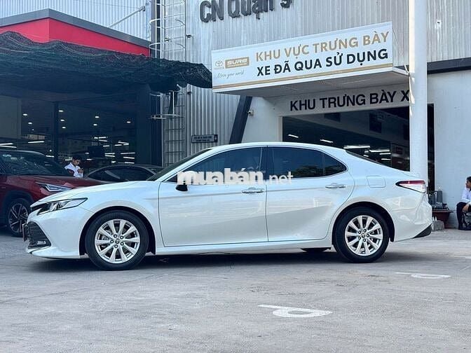 TOYOTA CAMRY 2.0E 2021 - 820TR LIÊN HỆ ÉP GIÁ