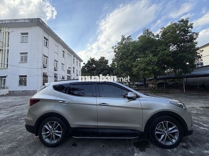 Hyundai SantaFe 2018 2.4AT 4WD Vàng cát