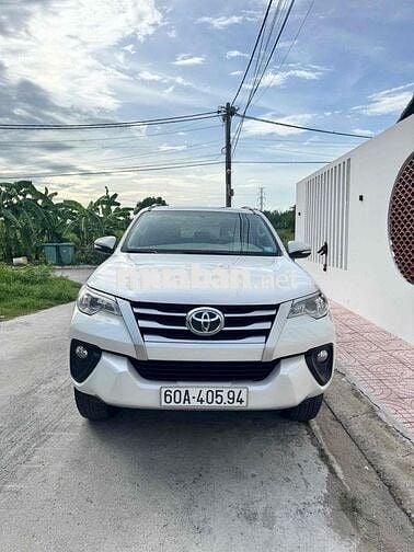 Toyota Fortuner 2017 Dầu Trắng
