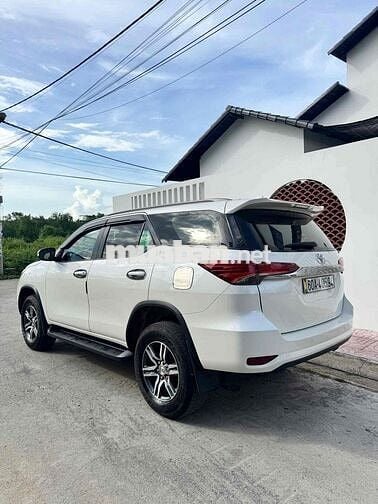 Toyota Fortuner 2017 Dầu Trắng
