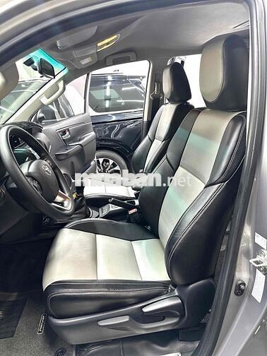 Toyota Fortuner MT 2020 Bạc 66.000km