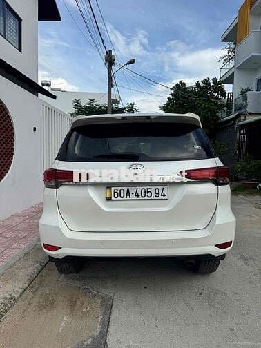 Toyota Fortuner 2017 Dầu Trắng