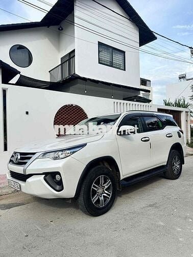 Toyota Fortuner 2017 Dầu Trắng