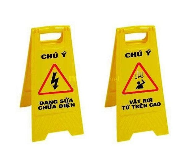 cung cấp biển báo chữ A, biển báo sàn ướt, biển đang sữa chữa.