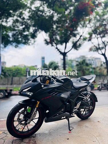 Honda CBR 150 ABS 2023 Đen xe lướt đẹp mới keng