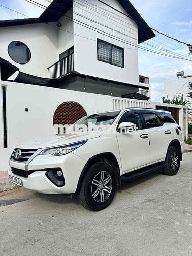 Toyota Fortuner 2017 Dầu Trắng
