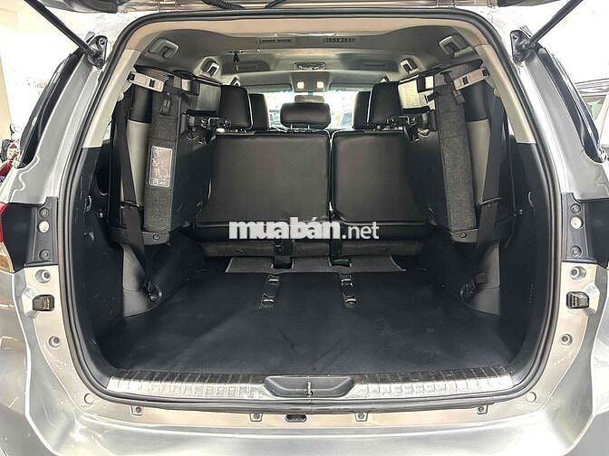 Toyota Fortuner MT 2020 Bạc 66.000km