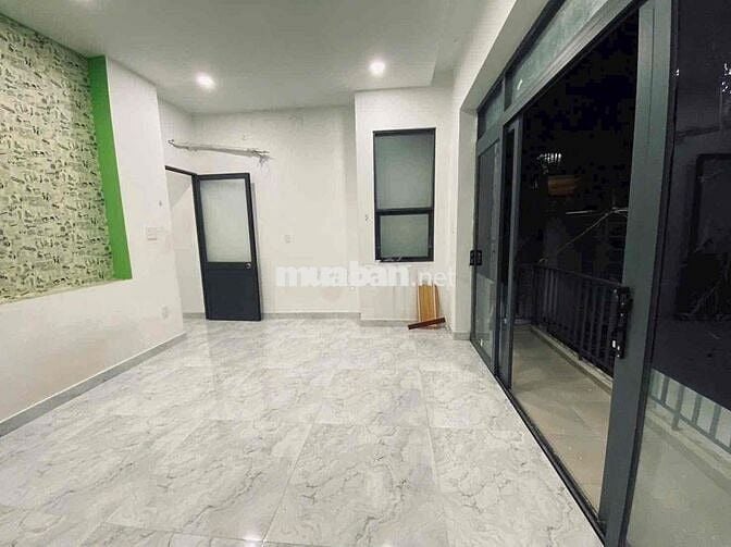 CHO THUÊ NHÀ 11TR, 3 LẦU, 3PN HẺM 51 THỐNG NHẤT