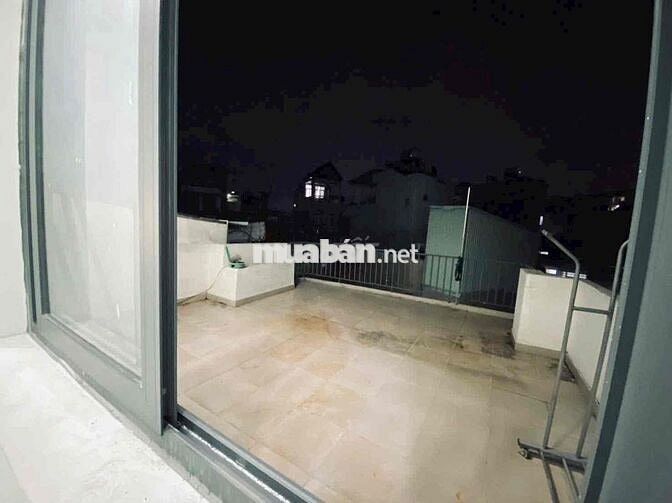 CHO THUÊ NHÀ 11TR, 3 LẦU, 3PN HẺM 51 THỐNG NHẤT