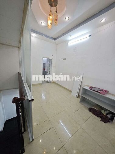 NHÀ HẺM XE HƠI - 1 LẦU - 2PN , 2WC