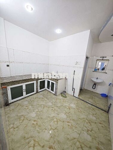 NHÀ HẺM XE HƠI - 1 LẦU - 2PN , 2WC