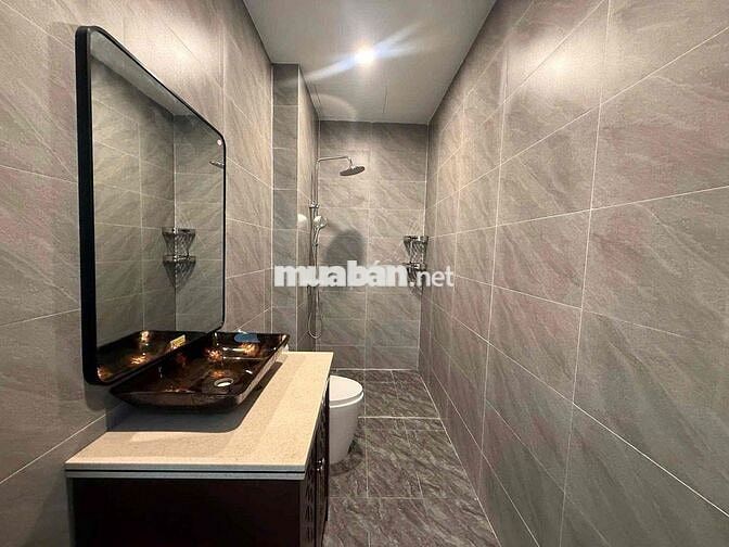 023 CHO THUÊ NHÀ ĐẸP 2 TẦNG 3PN – ĐỐI DIỆN CÔNG VIÊN THOÁNG MÁT