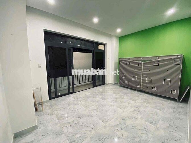 CHO THUÊ NHÀ 11TR, 3 LẦU, 3PN HẺM 51 THỐNG NHẤT