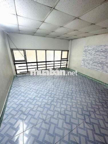 Nhà [ 4 x 16] 1 lửng đúc ( 2Pn,2WC) ,hẻm 5m,Khu Mã Lò —18B