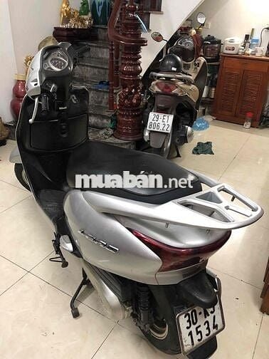 Honda Lead Bạc rãt mói tôt chüa xûa chua chinh chû