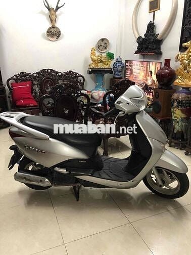 Honda Lead Bạc rãt mói tôt chüa xûa chua chinh chû