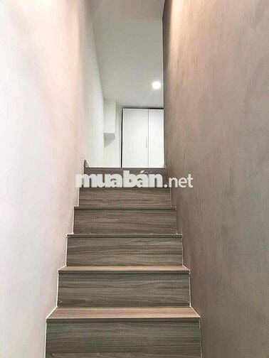 FULL NỘI THẤT, DUPLEX GÁC CAO RỘNG NGAY TẠI TRUNG TÂM QUẬN 1