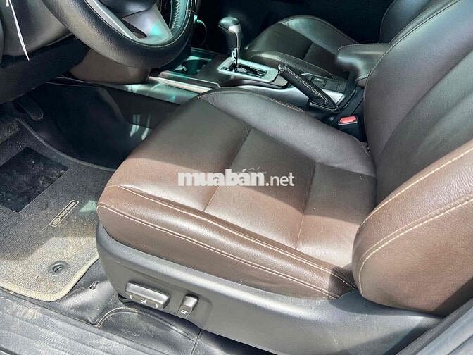 Toyota Fortuner 2018 2.4AT Máy dầu Trắng 25.000 km
