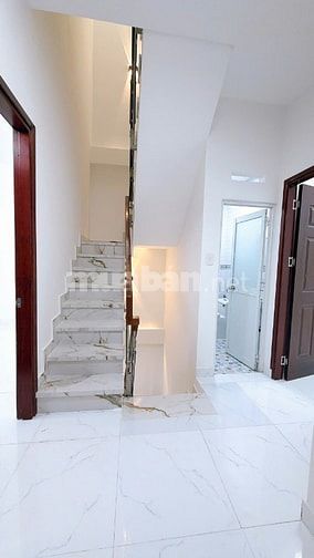 Chính chủ bán nhà đẹp 3 tầng, khu 20 thước, dt: 5x8m , giá 5,5 tỷ 