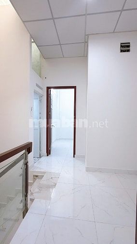 Chính chủ bán nhà đẹp 3 tầng, khu 20 thước, dt: 5x8m , giá 5,5 tỷ 