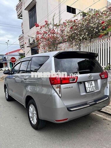 Toyota Innova E 2016 MT gia đình không dịch vụ