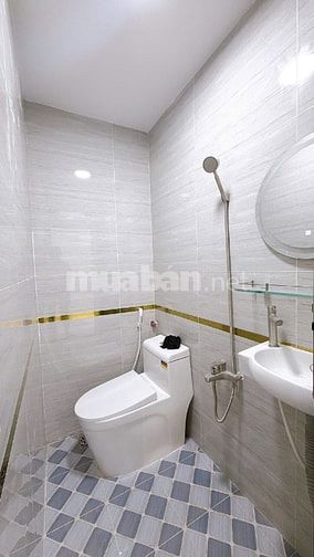 Chính chủ bán nhà đẹp 3 tầng, khu 20 thước, dt: 5x8m , giá 5,5 tỷ 
