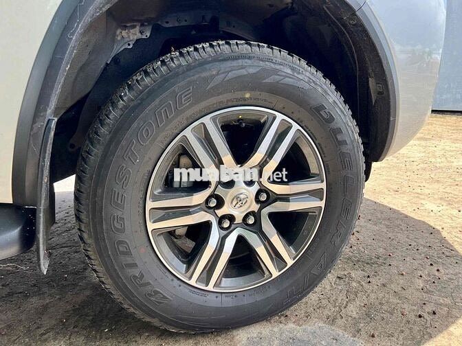 Toyota Fortuner 2018 2.4AT Máy dầu Trắng 25.000 km