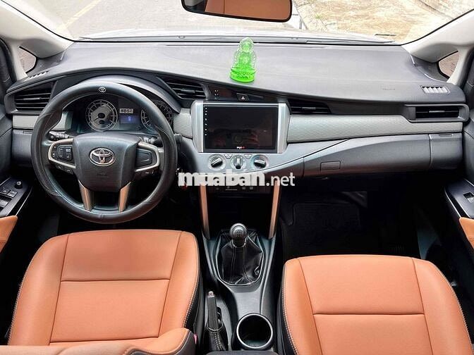 Toyota Innova E 2016 MT gia đình không dịch vụ