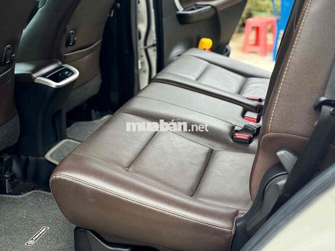Toyota Fortuner 2018 2.4AT Máy dầu Trắng 25.000 km