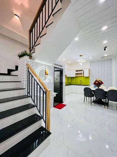 làm ăn thua lỗ bán nhà 46m2,SHR,3PN,2WC,5,528 tỷ,lê văn quới,bình tân