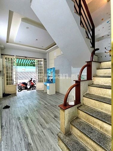Bán nhà hẻm 5m Huỳnh Thiện Lộc, Tân Phú cũ, 3,7x8,5m, 3 tầng, ST, 3 PN