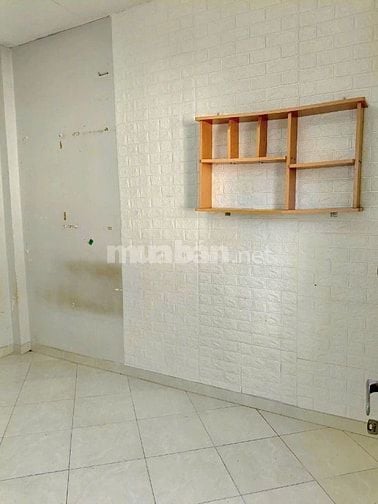 Bán nhà hẻm 5m Huỳnh Thiện Lộc, Tân Phú cũ, 3,7x8,5m, 3 tầng, ST, 3 PN