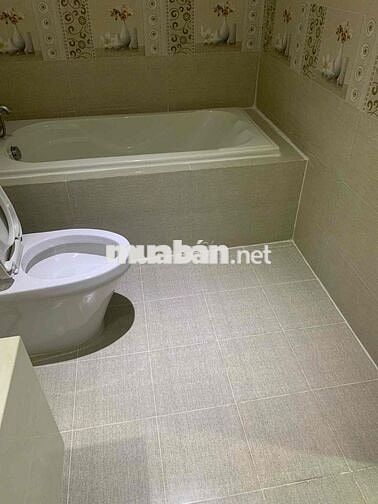 Cho thuê CHCC rẻ chưa từng có, 120m2, 3PN, nhà mới