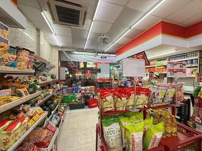 Kẹt NH Tôi bán lỗ 1ty mặt tiền Phạm Hùng,Q8,5.5x17m,cho thuê 38tr/th