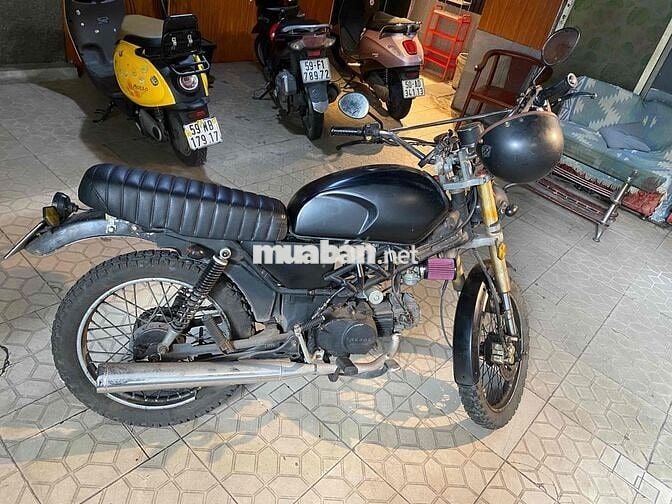 Honda Win 100 Xe máy độ màu Đen