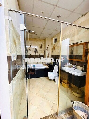 CHO THUÊ NHÀ HẺM 543/15C  NGUYỄN ĐÌNH CHIỂU – THANG MÁY – NGANG 7M
