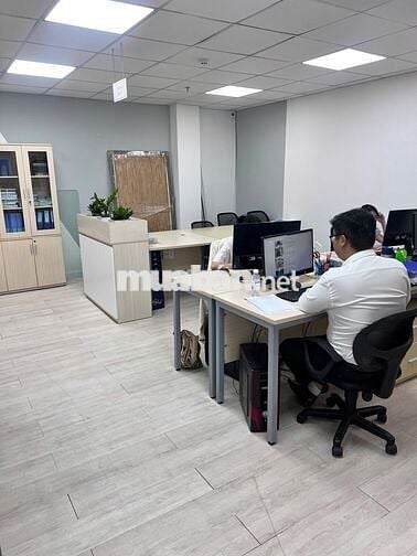 CHO THUÊ VĂN PHÒNG RIÊNG 55m2 – Phó Đức Chính, Quận 1